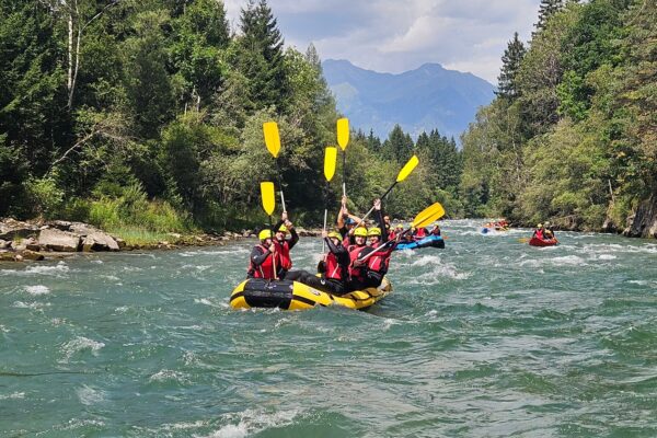 2-Campanula-camping-rafting