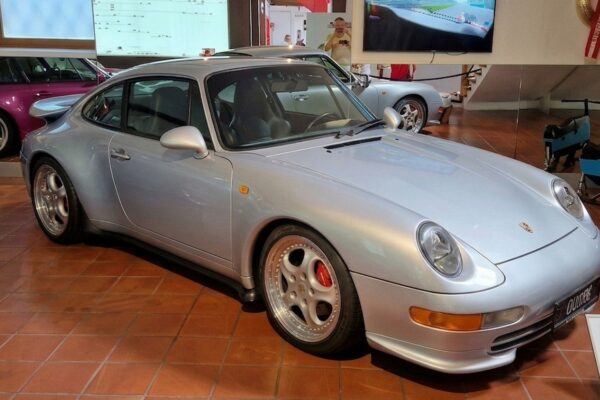 7-Campanula-camping-museum-Porsche