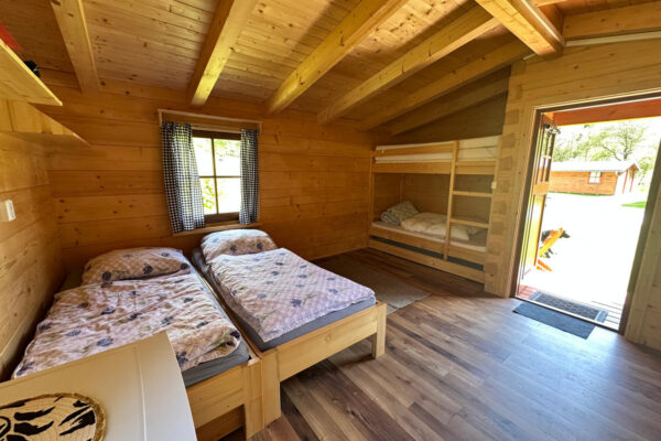 Campanula-camping-vybaveni-chatky-2026-4